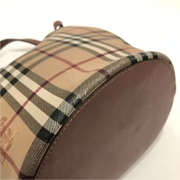 Burberry Haymarket Check Lorne Bucket Bag - Picture 10 of 13